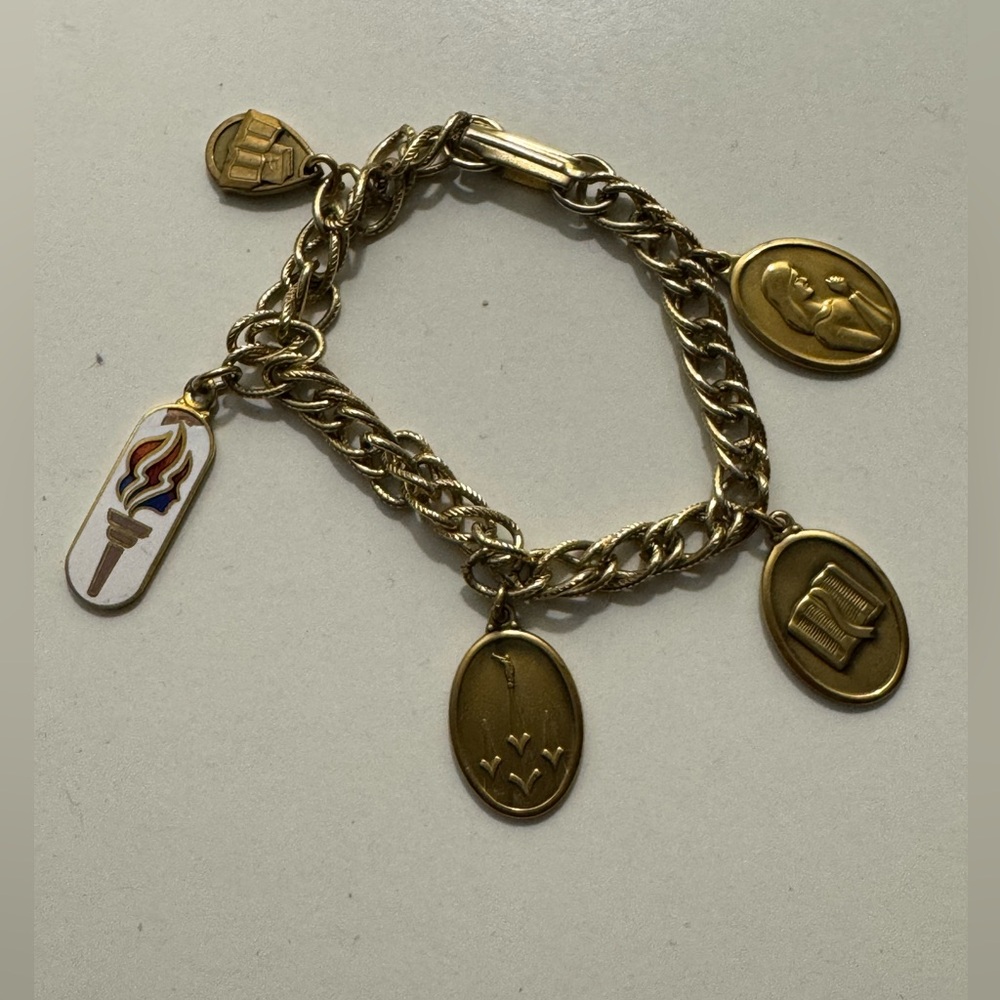Mormon LDS Gold Tone Insight & Inspiration Charm Bracelet - Picture 2 of 9